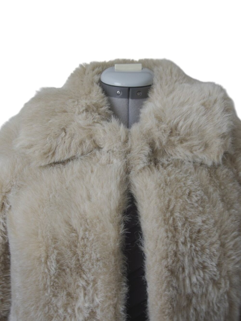 Cream Faux Fur Teddy Coat Collared Lined Jacket with Pockets Hook & Eye No Tag - Picture 6 of 11